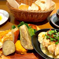 【Cafe＆Meal　MUJI（ムジ）　グランフロント　大阪】 但馬鶏むね肉のソテー＆黒豆茶